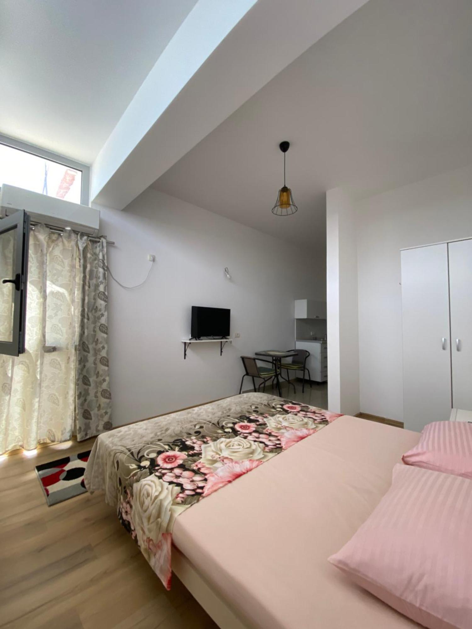 Leli Apartments Ulcinj Exteriör bild