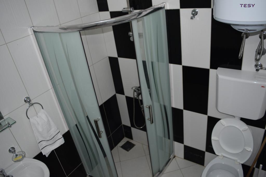 Leli Apartments Ulcinj Exteriör bild